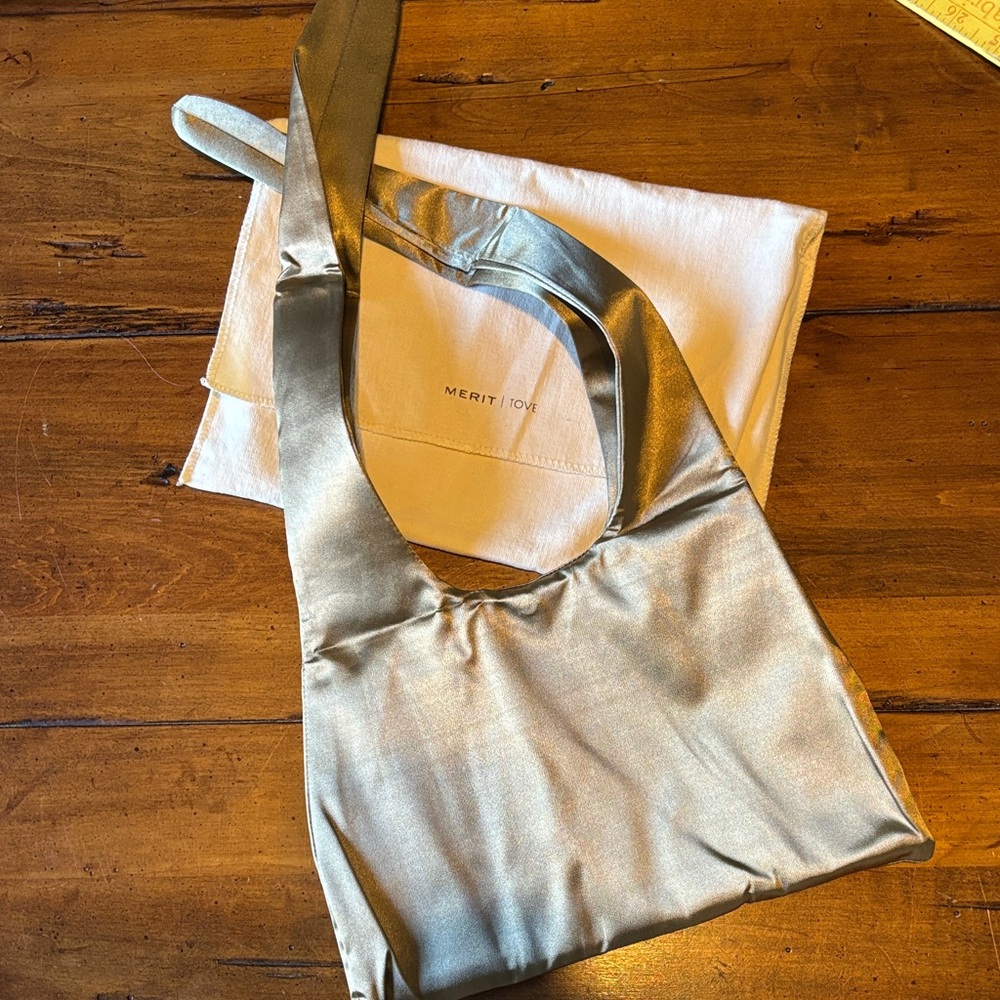 Merit Tove limited edition bag